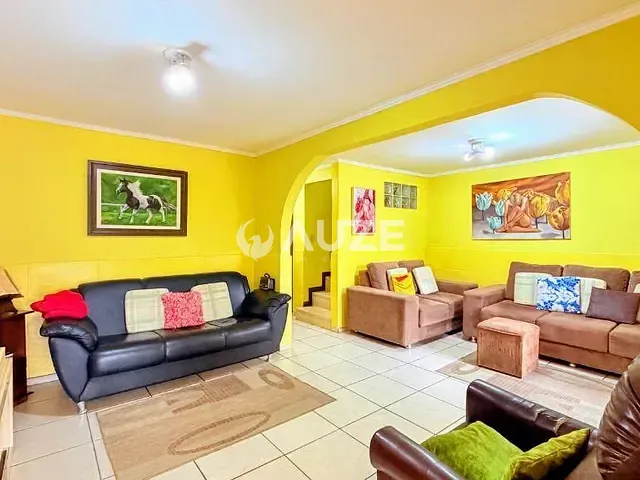 Sobrado com 145m² 3 quartos e 2 banheiros, à venda, no bairro Boa Vista em Curitiba