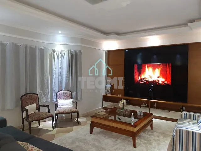 Sobrado com 250m² 3 quartos e 2 banheiros, à venda, no bairro Residencial Novo Horizonte em Taubaté