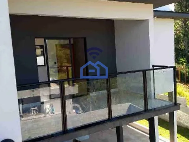 Sobrado com 508m² 3 quartos e 1 banheiro, à venda, no bairro Capricórnio II em Caraguatatuba