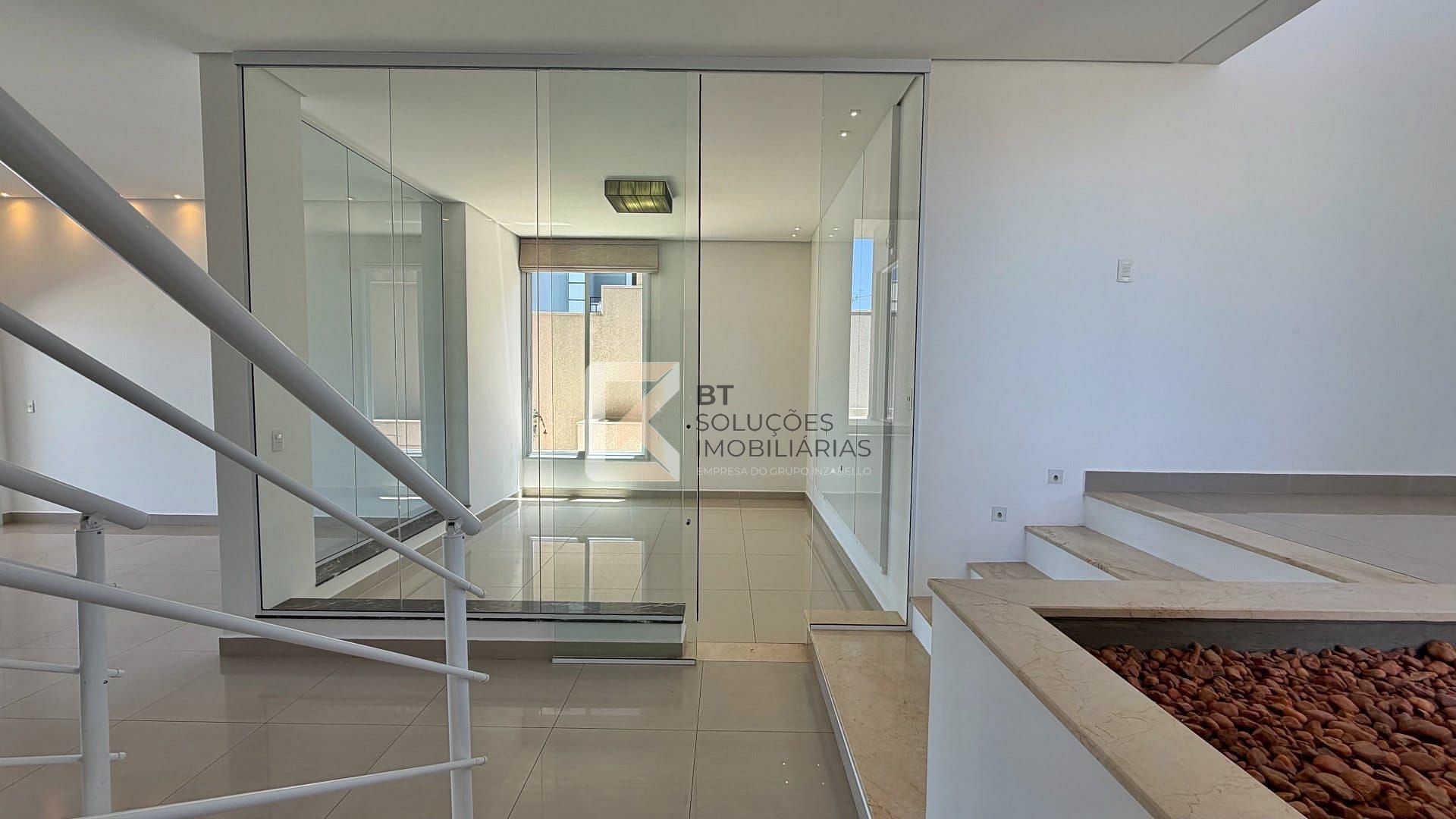 Sobrado, 3 quartos, 302 m² - Foto 6