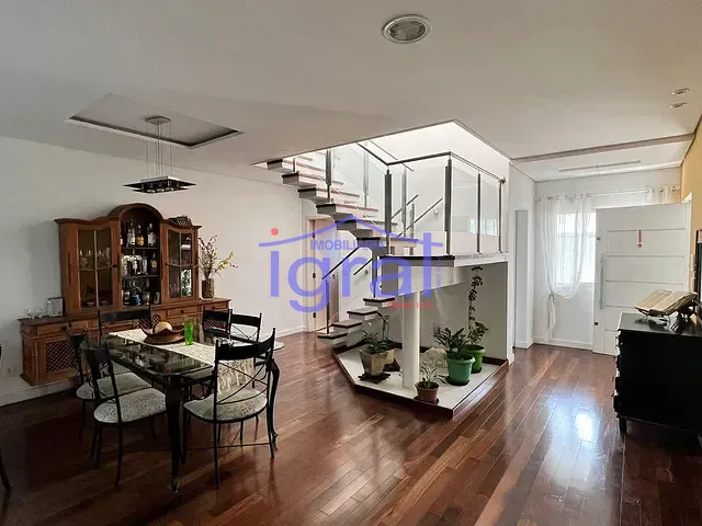 Sobrado com 147m² 4 quartos e 6 banheiros, à venda, no bairro Vila Guarani (Z Sul) em São Paulo