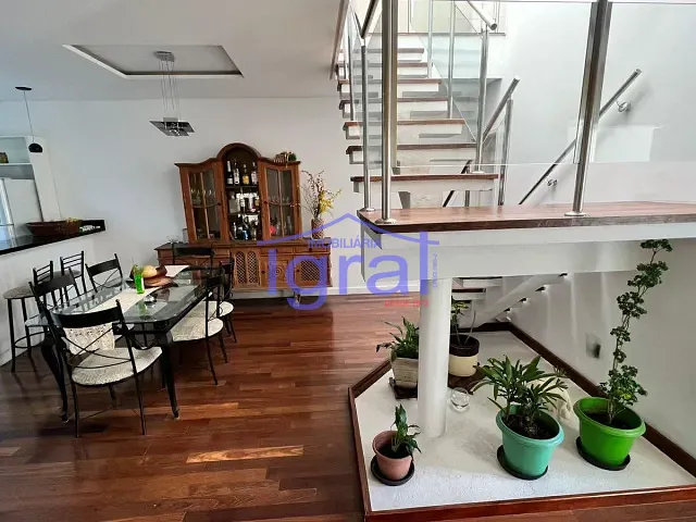 Sobrado com 147m² 4 quartos e 6 banheiros, à venda, no bairro Vila Guarani (Z Sul) em São Paulo