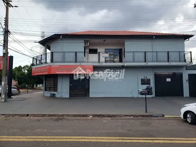 Sobrado com 360m², à venda, no bairro Universitário em Campo Grande
