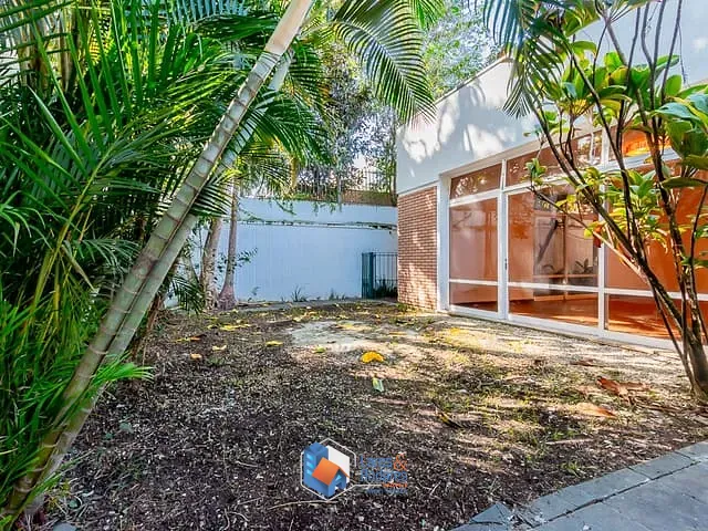 Sobrado com 617m² 6 quartos e 5 banheiros, à venda, no bairro Vila Ida em São Paulo