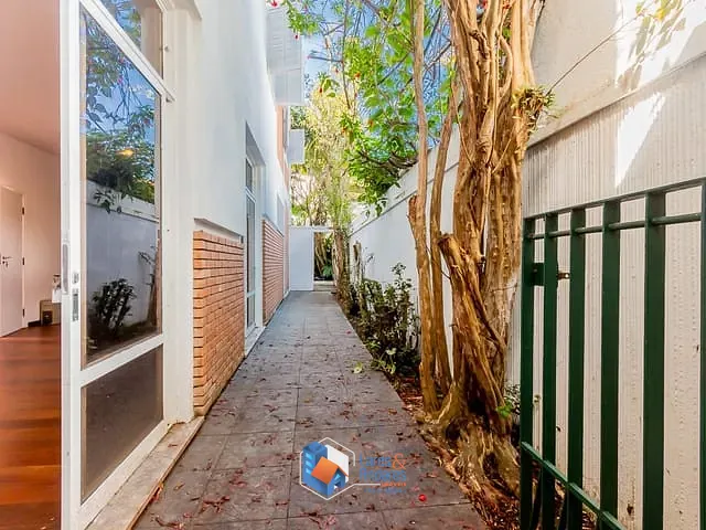 Sobrado com 617m² 6 quartos e 5 banheiros, à venda, no bairro Vila Ida em São Paulo