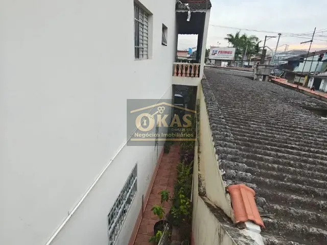 Sobrado com 182m² 3 quartos e 2 banheiros, à venda, no bairro Vila Urupês em Suzano