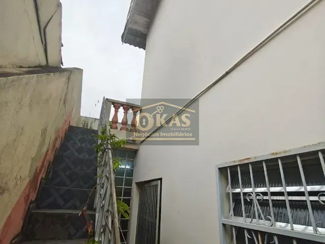 Sobrado com 182m² 3 quartos e 2 banheiros, à venda, no bairro Vila Urupês em Suzano