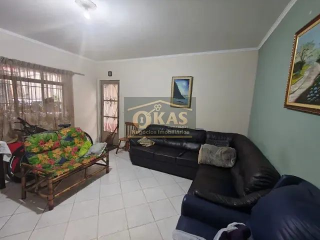 Sobrado com 182m² 3 quartos e 2 banheiros, à venda, no bairro Vila Urupês em Suzano