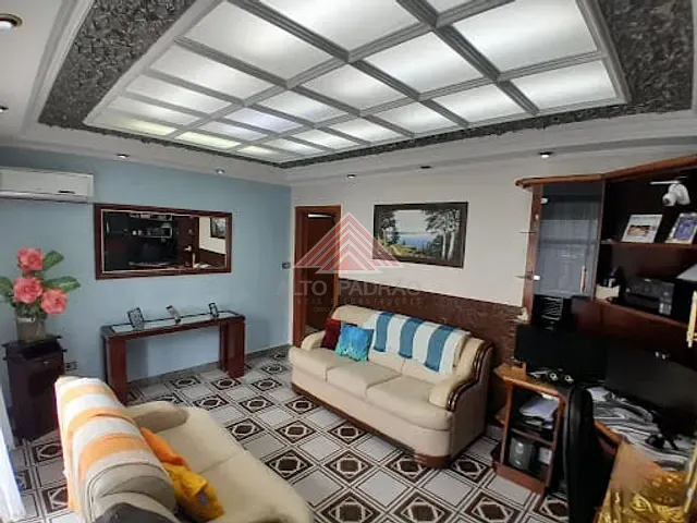Sobrado com 300m² 2 quartos e 2 banheiros, à venda, no bairro Jardim Zaira em Mauá