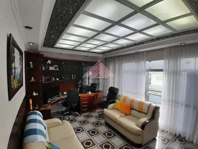 Sobrado com 300m² 2 quartos e 2 banheiros, à venda, no bairro Jardim Zaira em Mauá