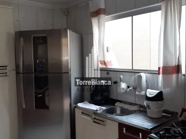 Sobrado com 145m² 4 quartos e 3 banheiros, à venda, no bairro Jardim Carvalho em Ponta Grossa