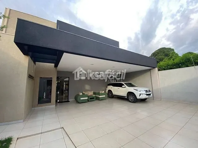 Sobrado com 360m² 4 quartos e 4 banheiros, à venda, no bairro Vila Carvalho em Campo Grande