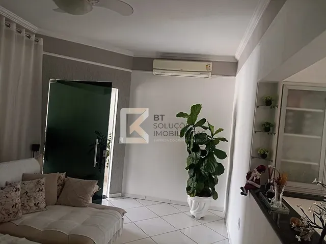 Sobrado com 228m² 3 quartos e 2 banheiros, à venda, no bairro Jardim Paulistano em Indaiatuba