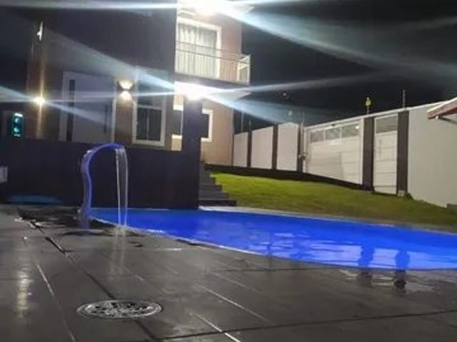 Foto do Sobrado - Sobrado com 3 dormitórios à venda, 150 m² por R$ 850.000,00 - Portal dos Pássaros - São José dos Campos/SP | INDEPENDENCE NEGOCIOS IMOBILIARIOS LTDA