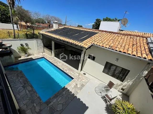Sobrado com 360m² 3 quartos e 2 banheiros, à venda, no bairro Vila Bandeirante em Campo Grande