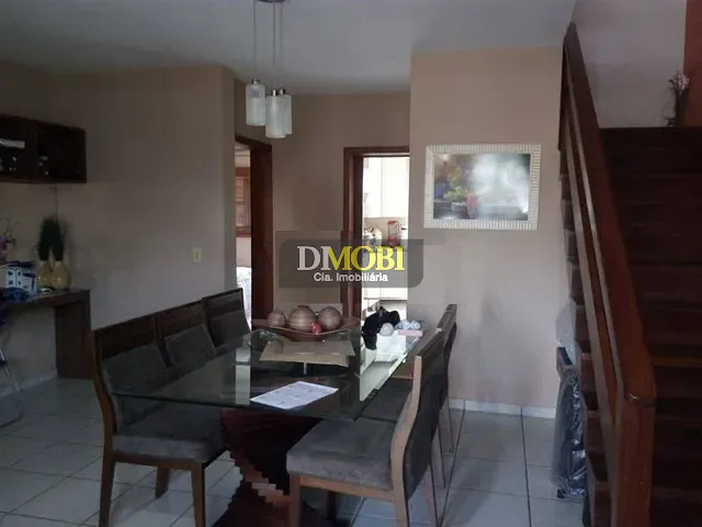Sobrado com 80m² 3 quartos e 3 banheiros, à venda, no bairro Caça e Pesca em Gravataí