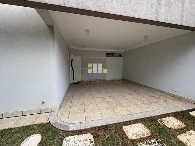 Sobrado com 360m² 3 quartos e 2 banheiros, para alugar, no bairro Jardim Imperador em Americana