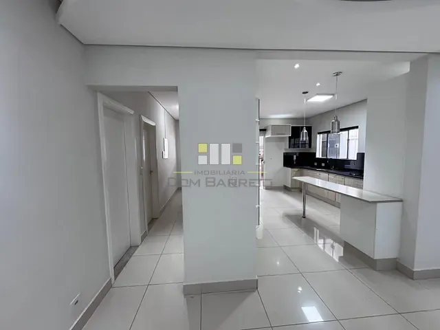 Sobrado com 360m² 3 quartos e 2 banheiros, para alugar, no bairro Jardim Imperador em Americana