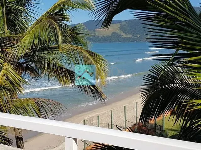 Sobrado com 630m² 4 quartos e 4 banheiros, à venda ou para alugar, no bairro Santa Cruz em Não informado