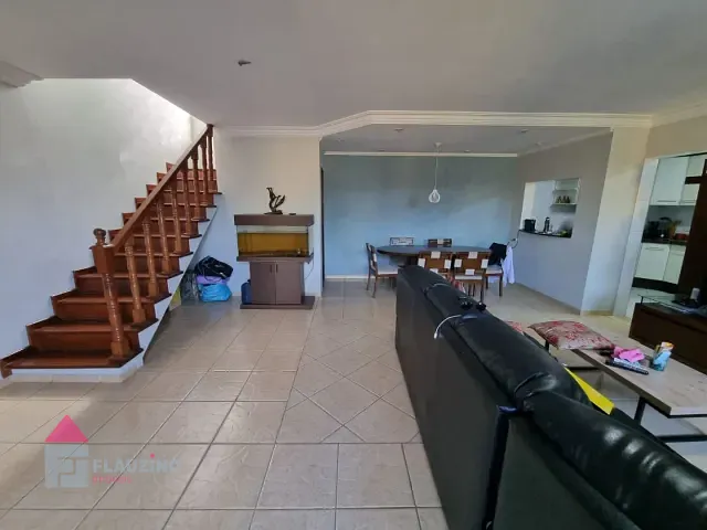 Sobrado com 180m² 3 quartos e 2 banheiros, à venda, no bairro Jardim Germânia em São Paulo
