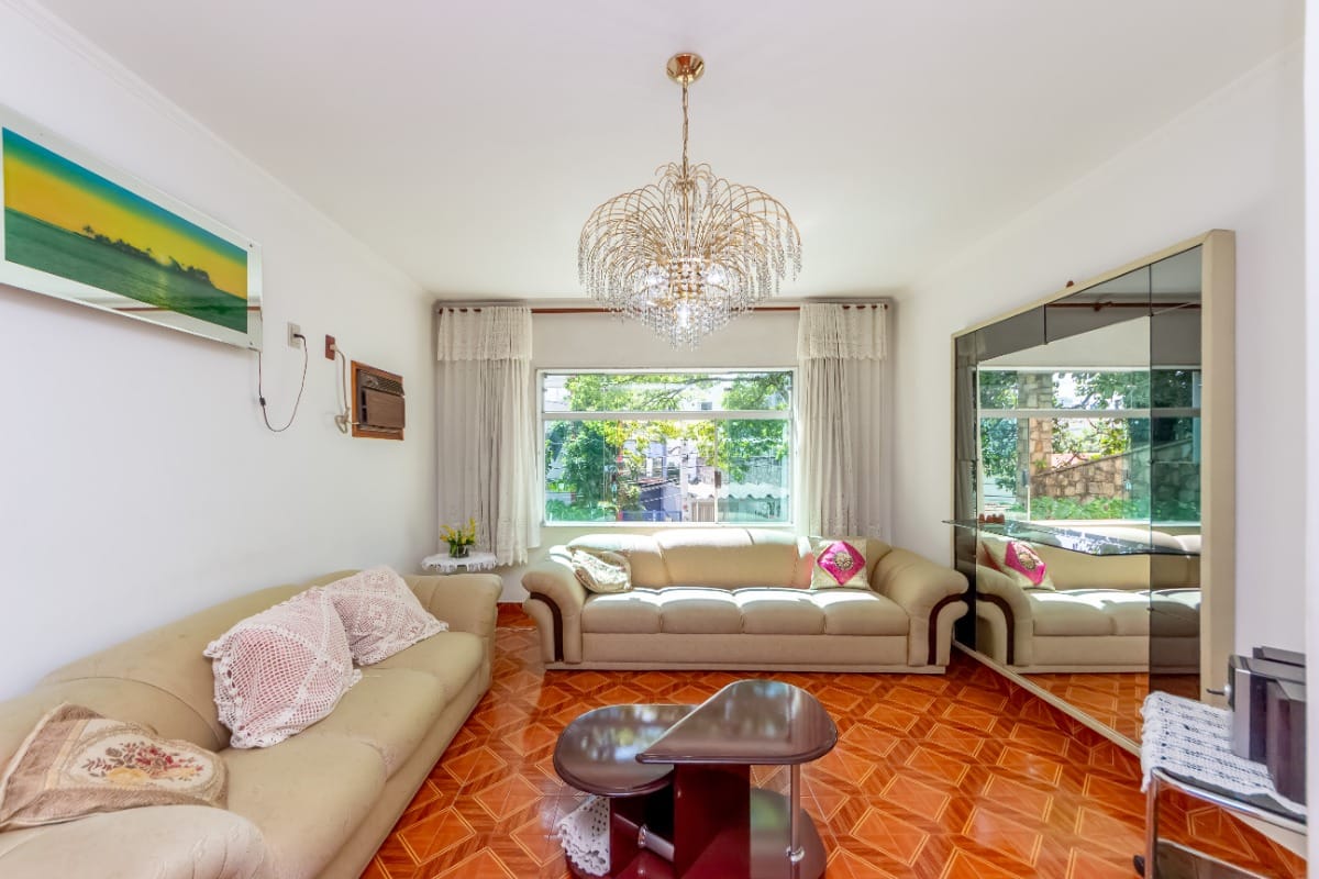Foto do Sobrado-Sobrado para venda em Bosque da Saúde com 3 quartos, sendo 1 suíte, 197m²