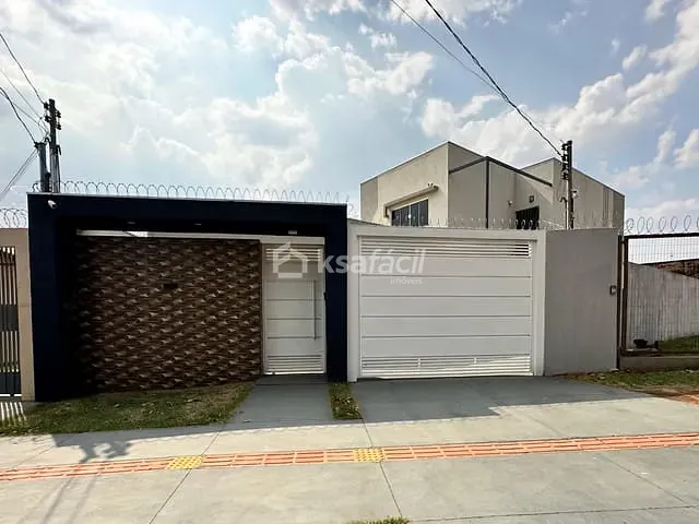 Sobrado com 444m² 3 quartos e 2 banheiros, à venda, no bairro Vila Palmira em Campo Grande