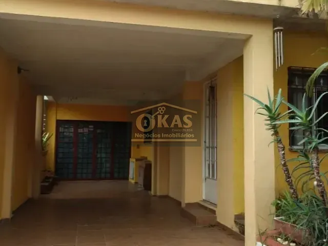 Sobrado com 250m² 4 quartos e 3 banheiros, à venda, no bairro Jardim Estela em Poá