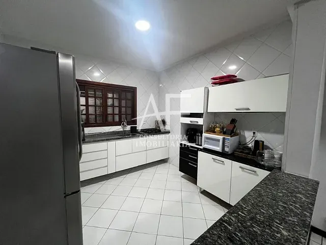 Sobrado com 134m², à venda, no bairro Jardim América em São José dos Campos