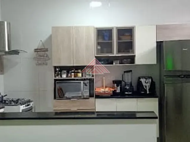 Sobrado com 194m² 2 quartos e 2 banheiros, à venda, no bairro Parque Boa Esperança em Mauá