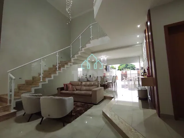 Sobrado com 275m² 3 quartos e 4 banheiros, à venda, no bairro Loteamento Residencial Campos do Conde II em Tremembé