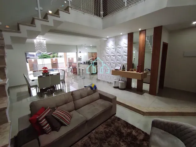 Sobrado com 275m² 3 quartos e 4 banheiros, à venda, no bairro Loteamento Residencial Campos do Conde II em Tremembé