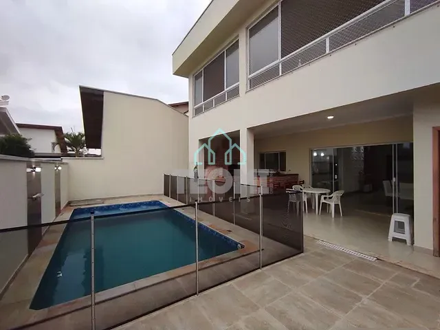 Sobrado com 275m² 3 quartos e 4 banheiros, à venda, no bairro Loteamento Residencial Campos do Conde II em Tremembé