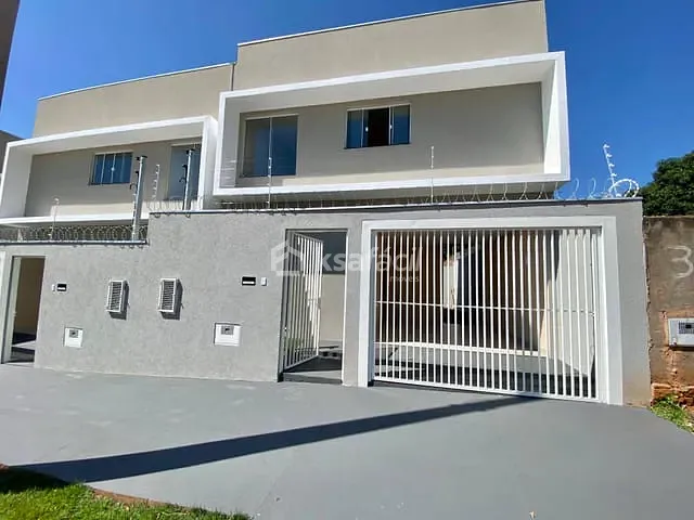 Sobrado com 116m² 3 quartos e 3 banheiros, à venda, no bairro Guanandi em Campo Grande
