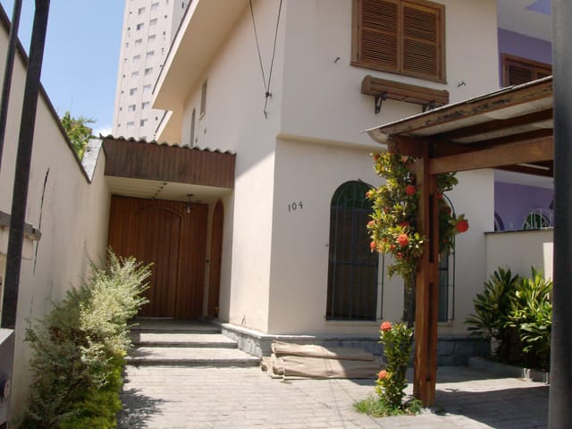 Foto do Sobrado - Sobrado Residl. e Coml. à venda, pertinho do metrô Conceição, 2 dorm., 2 vagas, entrada lateral, por R$ 780.000,00 - Vila Guarani (Zona Sul) - São Paulo/SP | Paulista Imóveis