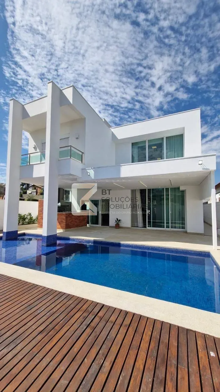 Sobrado, 3 quartos, 462 m² - Foto 1