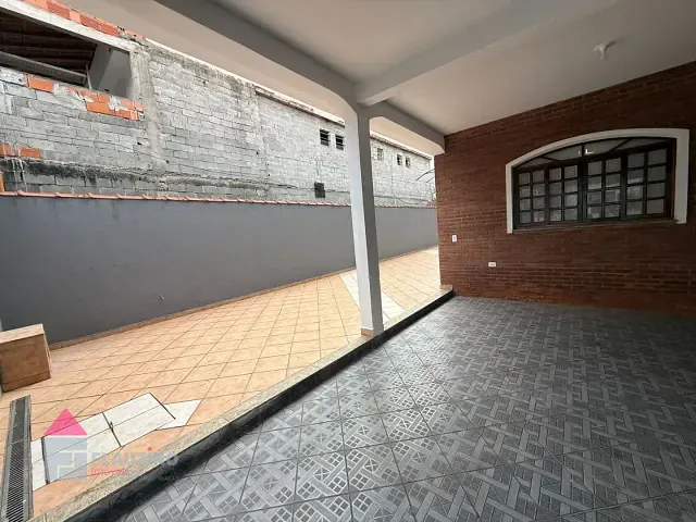 Sobrado com 250m² 3 quartos e 2 banheiros, para alugar, no bairro Vila Prel em São Paulo