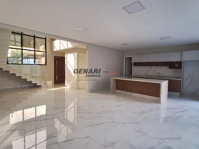 Sobrado com 300m² 3 quartos e 5 banheiros, à venda, no bairro Jardim Residencial Dona Lucilla em Indaiatuba