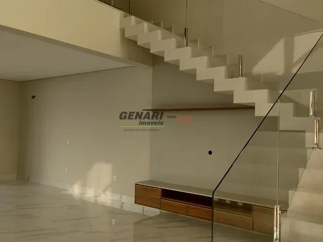 Sobrado com 300m² 3 quartos e 5 banheiros, à venda, no bairro Jardim Residencial Dona Lucilla em Indaiatuba
