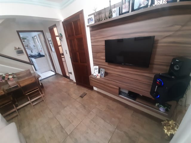 Foto do Sobrado - Sobrado à venda, Jardim Tókio, Londrina, PR - Residencial Aurora Tropical - 3 Quartos - 1 Banheiro - 1 Garagem | Guepardo Imob