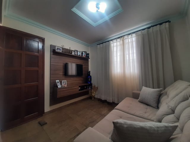 Foto do Sobrado - Sobrado à venda, Jardim Tókio, Londrina, PR - Residencial Aurora Tropical - 3 Quartos - 1 Banheiro - 1 Garagem | Guepardo Imob