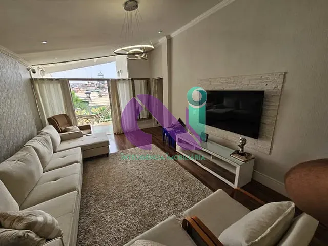 Sobrado com 250m² 3 quartos e 3 banheiros, à venda, no bairro Jardim D'Abril em Osasco