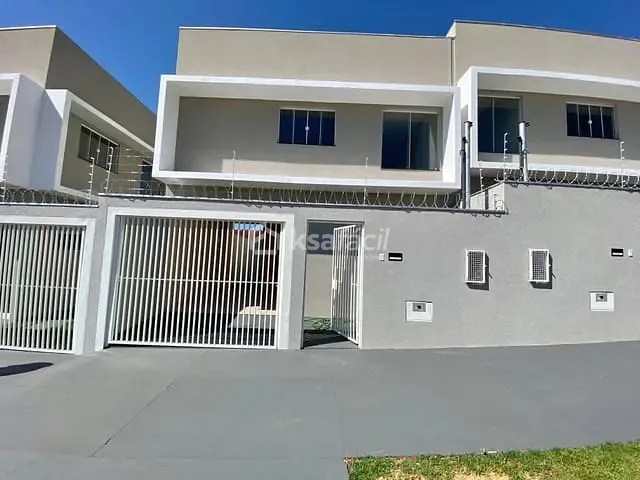 Sobrado com 116m² 3 quartos e 3 banheiros, à venda, no bairro Guanandi em Campo Grande