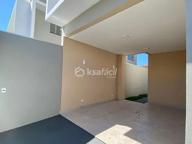Sobrado com 116m² 3 quartos e 3 banheiros, à venda, no bairro Guanandi em Campo Grande