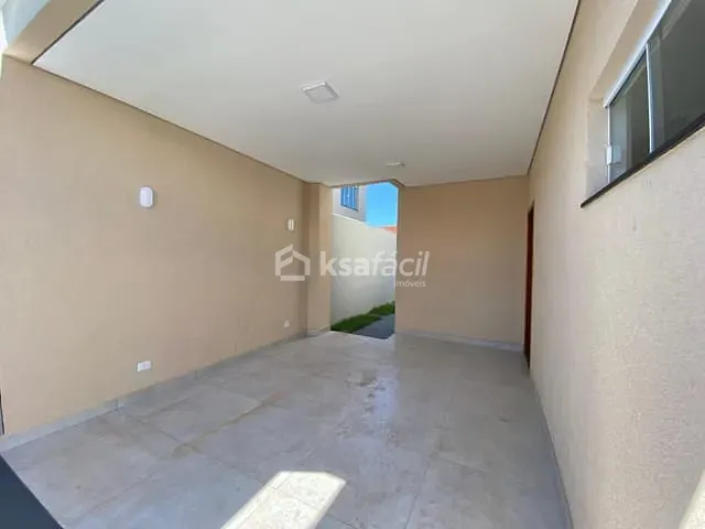 Sobrado com 116m² 3 quartos e 3 banheiros, à venda, no bairro Guanandi em Campo Grande