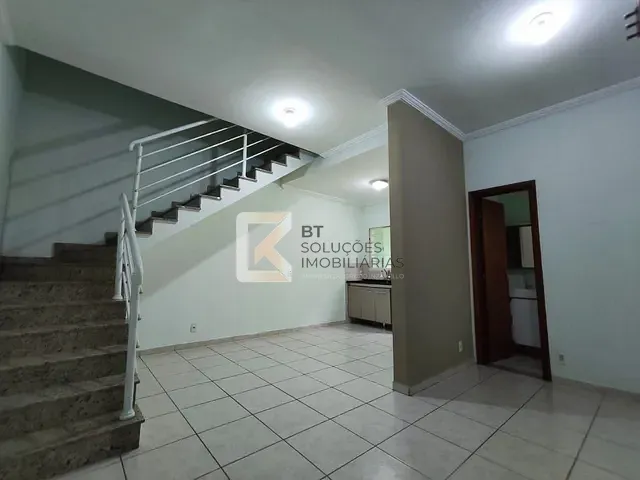 Sobrado com 167m² 2 quartos e 2 banheiros, à venda, no bairro Jardim Paulista II em Indaiatuba