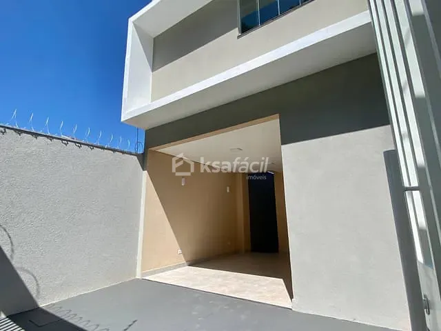 Sobrado com 116m² 3 quartos e 3 banheiros, à venda, no bairro Jardim Jacy em Campo Grande
