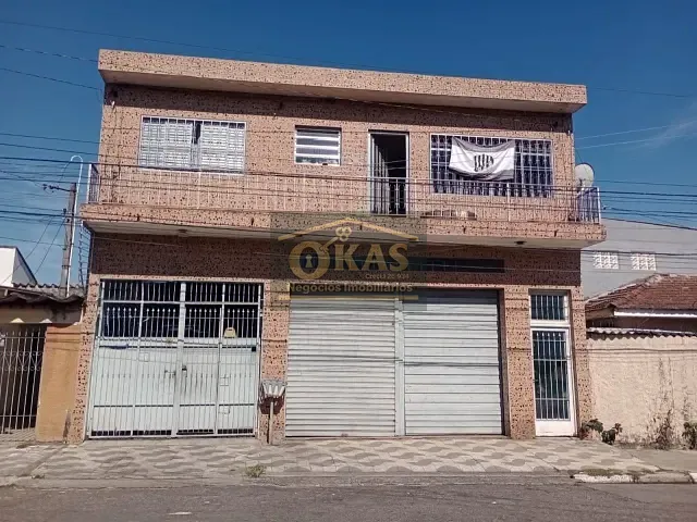 Sobrado com 250m² 3 quartos e 1 banheiro, à venda, no bairro Vila Amorim em Suzano