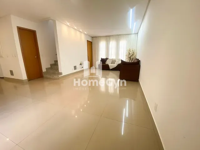 Sobrado com 115m² 3 quartos e 4 banheiros, para alugar, no bairro Vila Maria em Aparecida de Goiânia