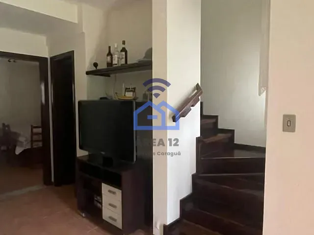 Sobrado 3 quartos e 2 banheiros, à venda, no bairro Martim de Sá em Caraguatatuba