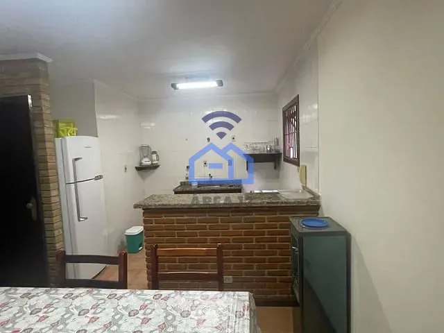 Sobrado 3 quartos e 2 banheiros, à venda, no bairro Martim de Sá em Caraguatatuba